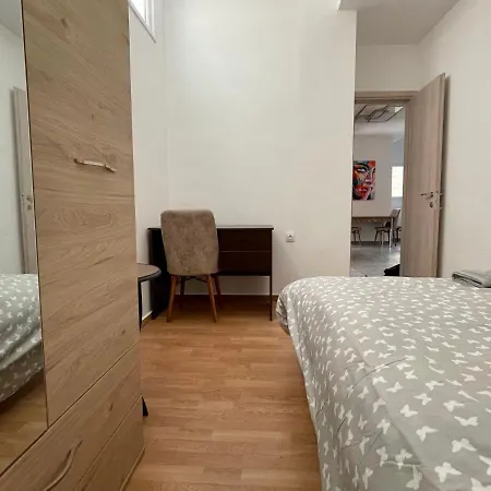 4-Bedroom Family Apartment In The Center Of Athens Exterior photo