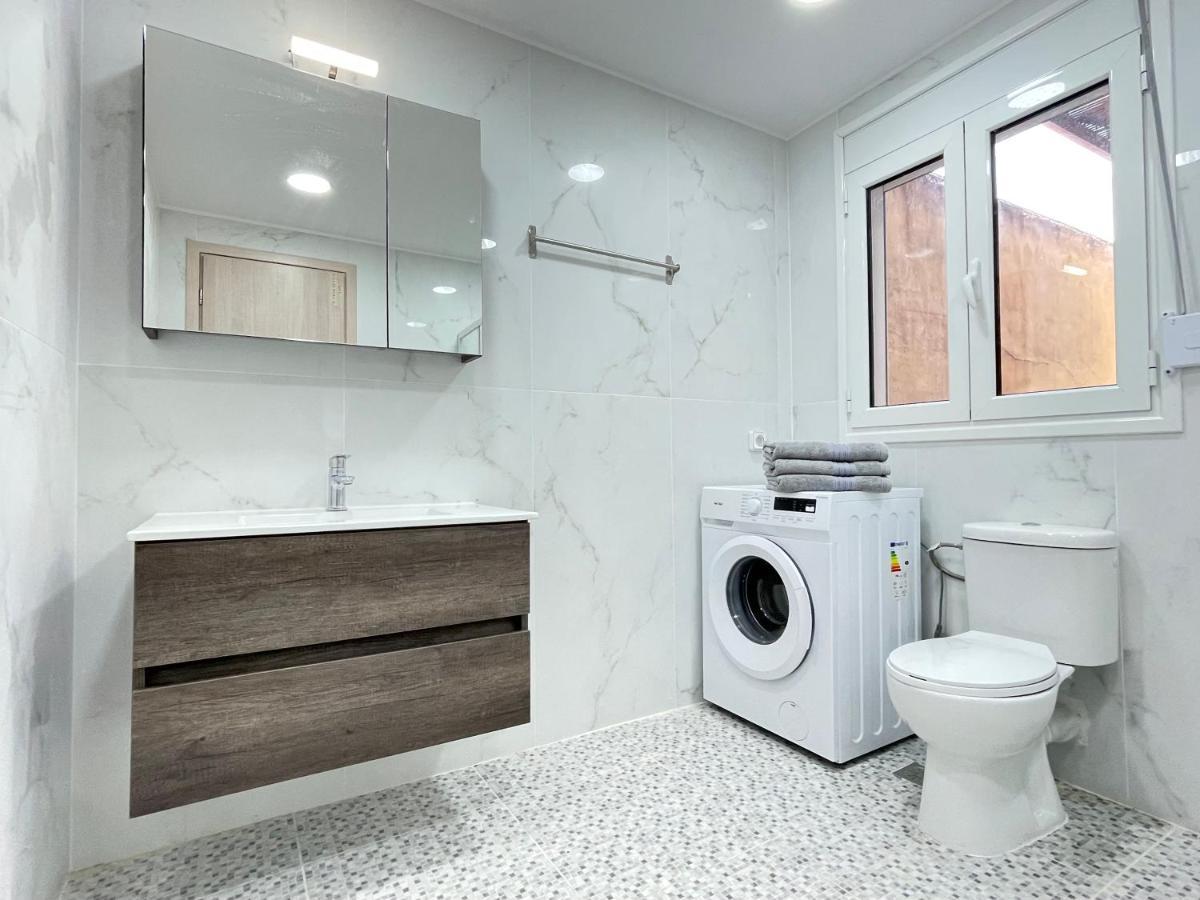 4-bedroom Family In The Center Of Apartment Athens