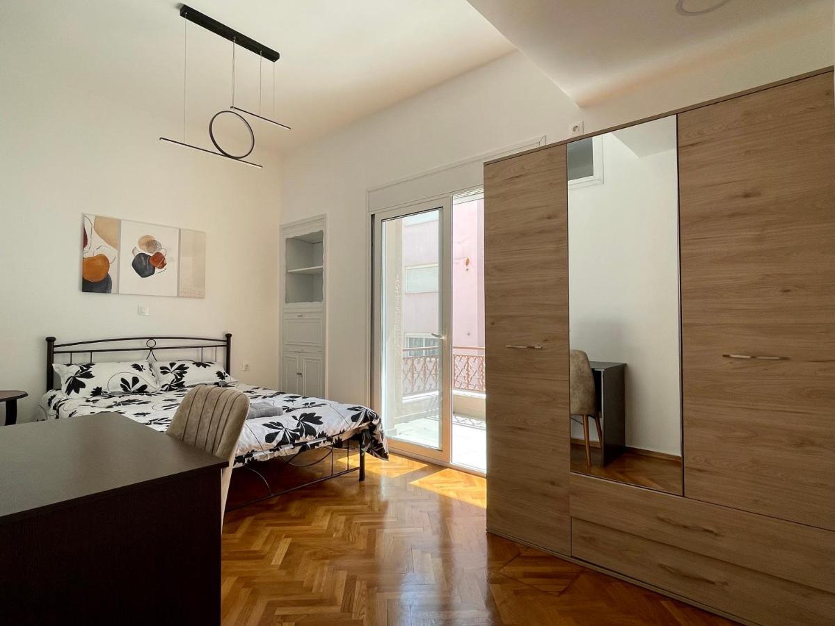 Apartment 4-bedroom Family In The Center Of *