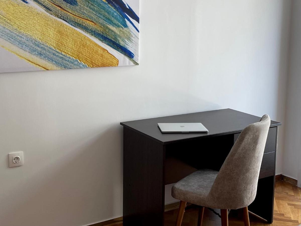 4-bedroom Family In The Center Of Athens
