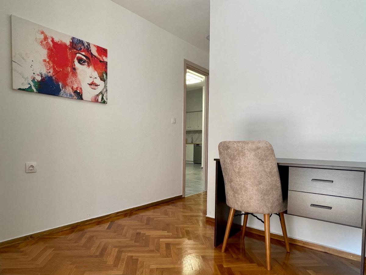 4-bedroom Family In The Center Of Athens